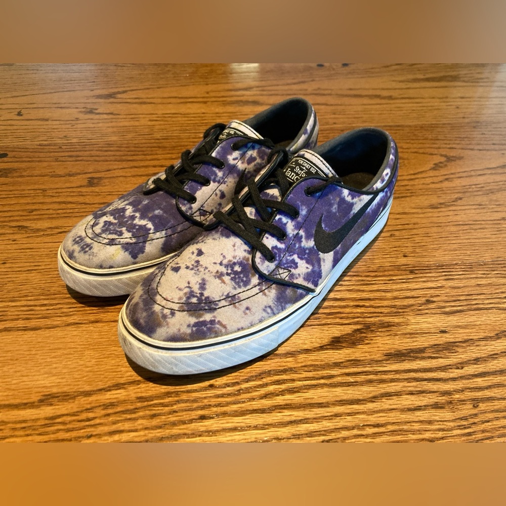 Nike Stefan Janoski tie die great condition